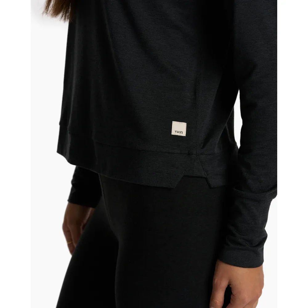 Vuori Women's Halo Essential Hoodie in Black Heather